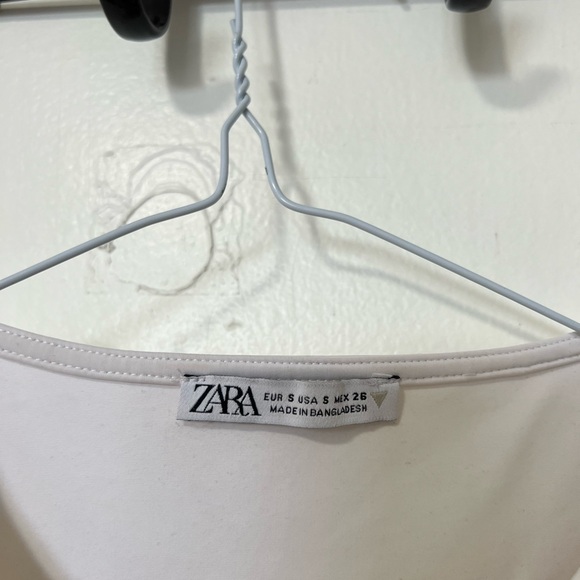 Zara Crop Top - Picture 2 of 3